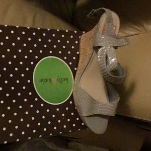 Kelly & Katie wedge sandal sz 10